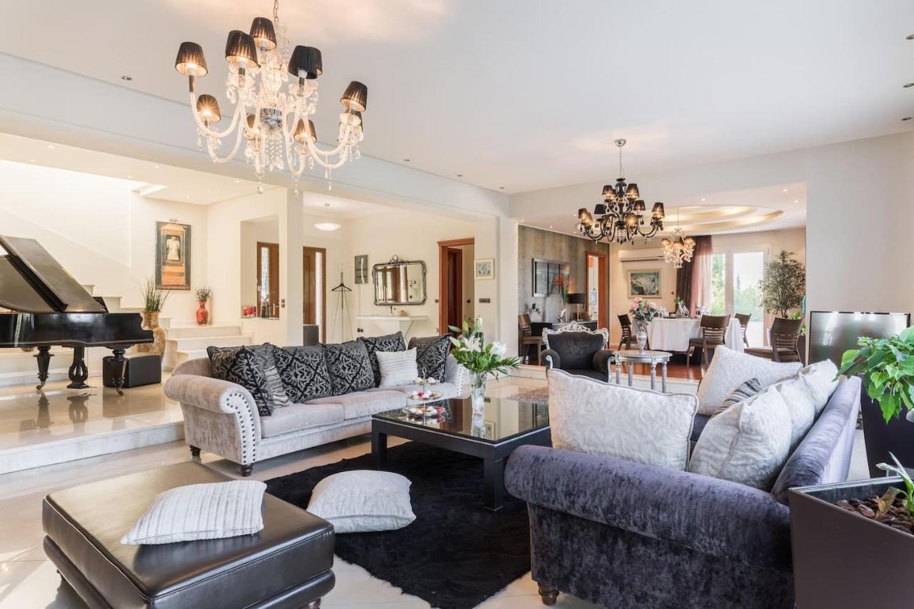 Villa Elena Peraía Eksteriør bilde